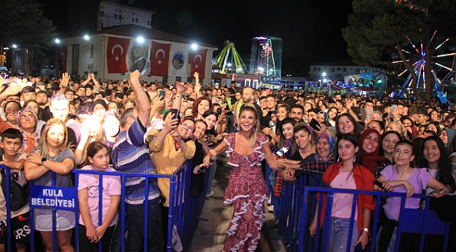 Kula Beşibiryerde Turizm ve Sanat Festivali Gülben Ergen konseri ile son buldu
