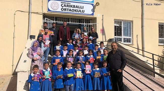 Antalya Konyaaltı'ndan kardeş okul Çarıkballı'ya kitap desteği