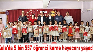 Kula'da 5 bin 557 öğrenci karne heyecanı yaşadı